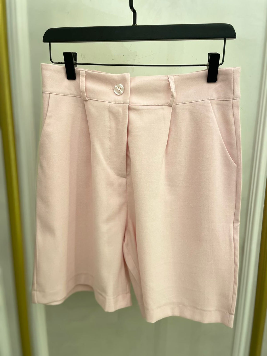 Short Aura