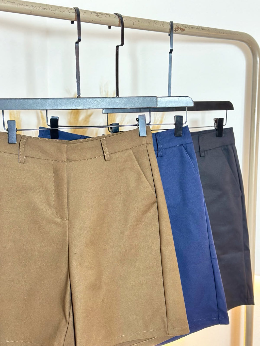 Bermuda Manu - My Closet Jack