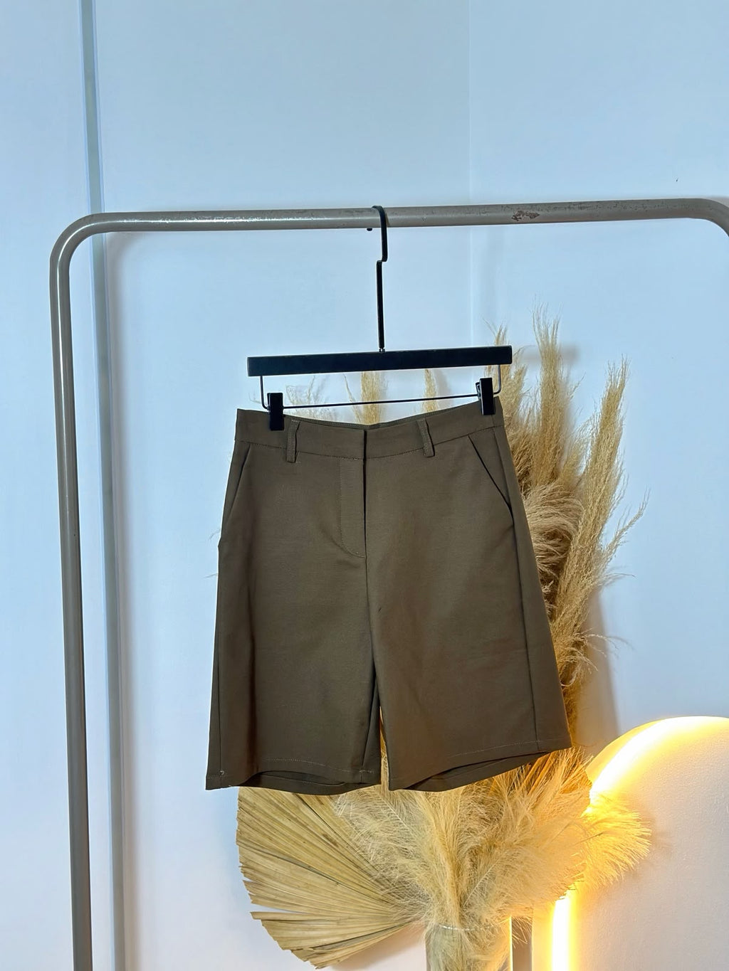 Bermuda Manu - My Closet Jack