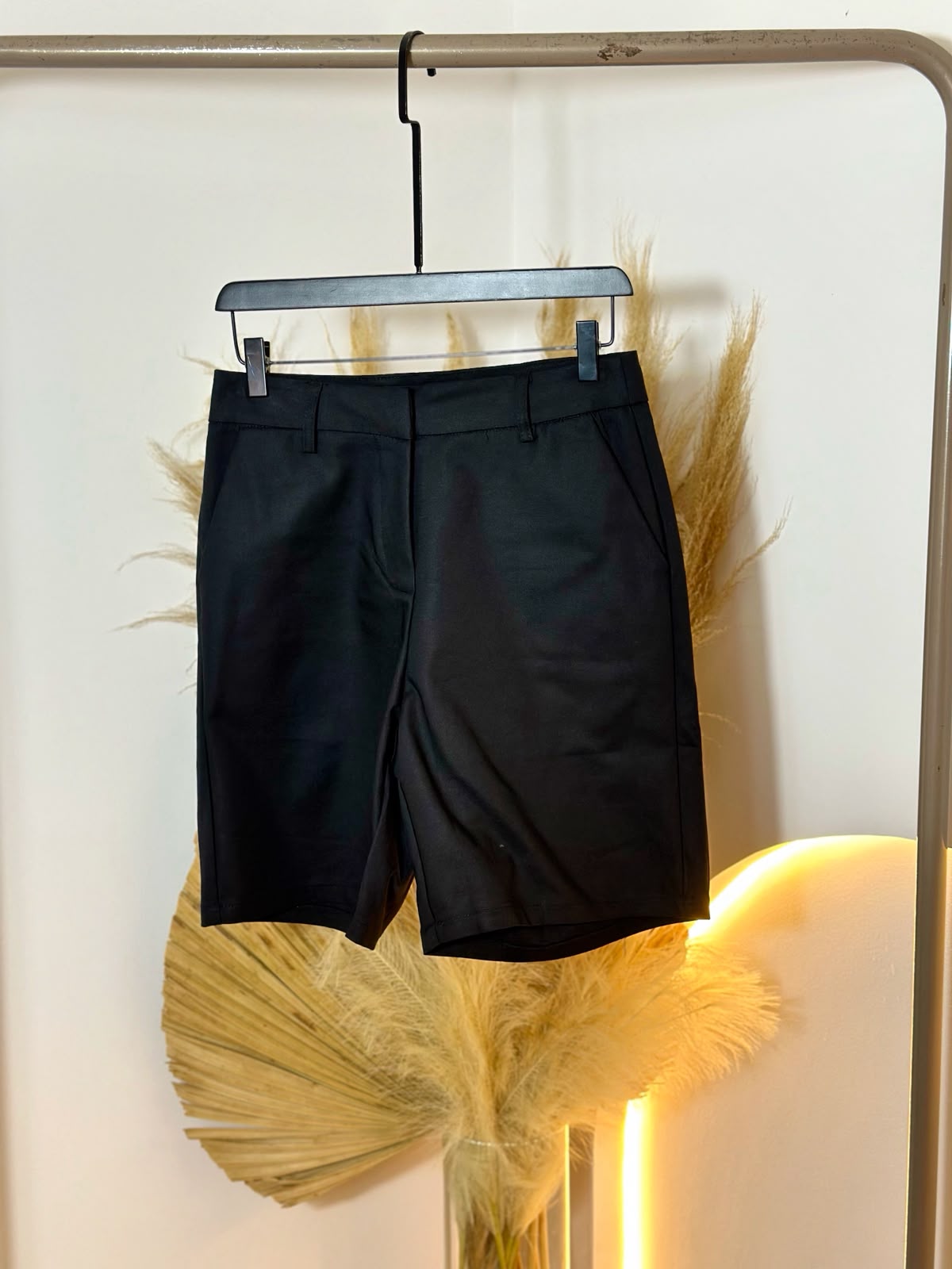 Bermuda Manu - My Closet Jack